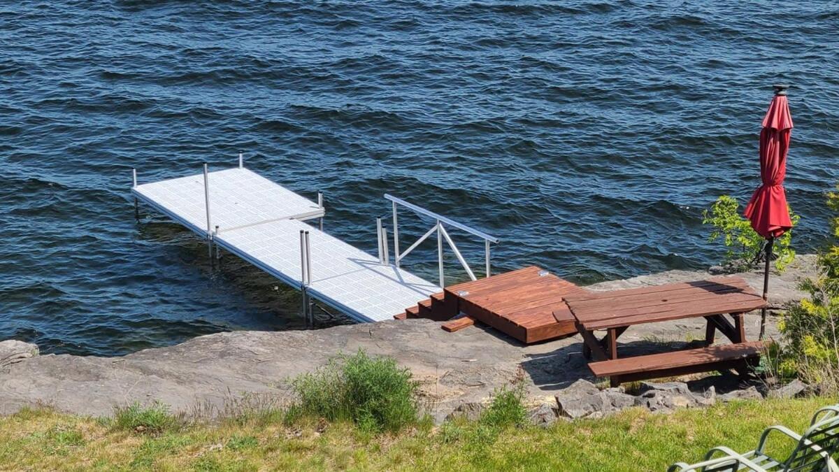 Loza House Coastal Design Unit With Lake & Mountain Views Платсбърг Екстериор снимка